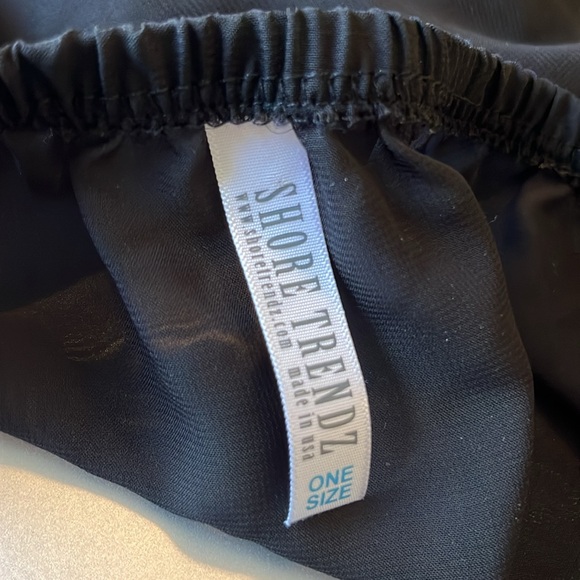 Black sheer cover up with elastic waist and long sleeves - Picture 5 of 5